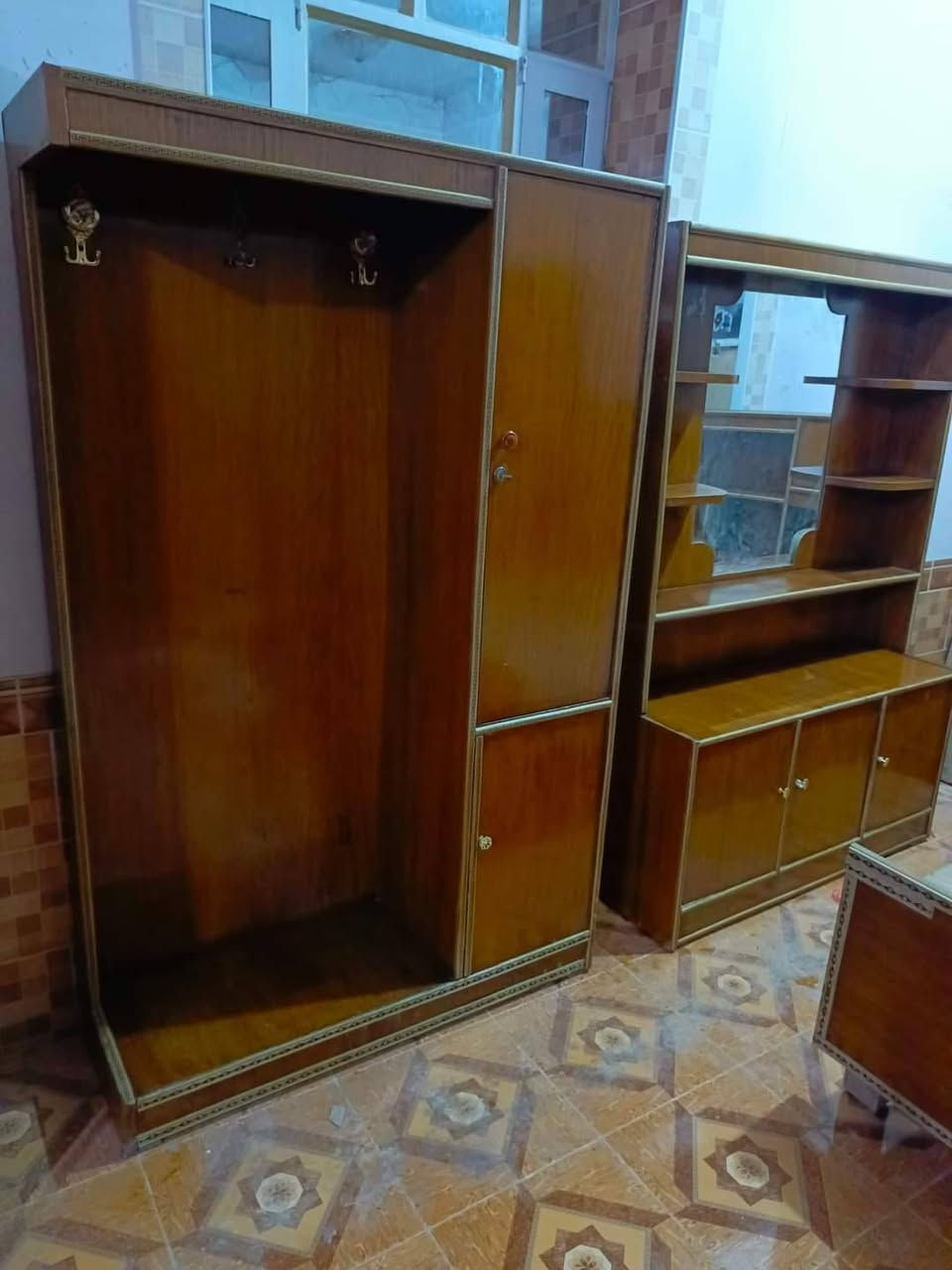 غرفه نوم 💤 صاج عراقي حطاطه شرط
نضافتهاا 90% كامله يده وقفل السعر 600 للتواصل خاص او عل الرقم
 *********** متوفر واتس اب📞📲
 العنوان يم كمرك
