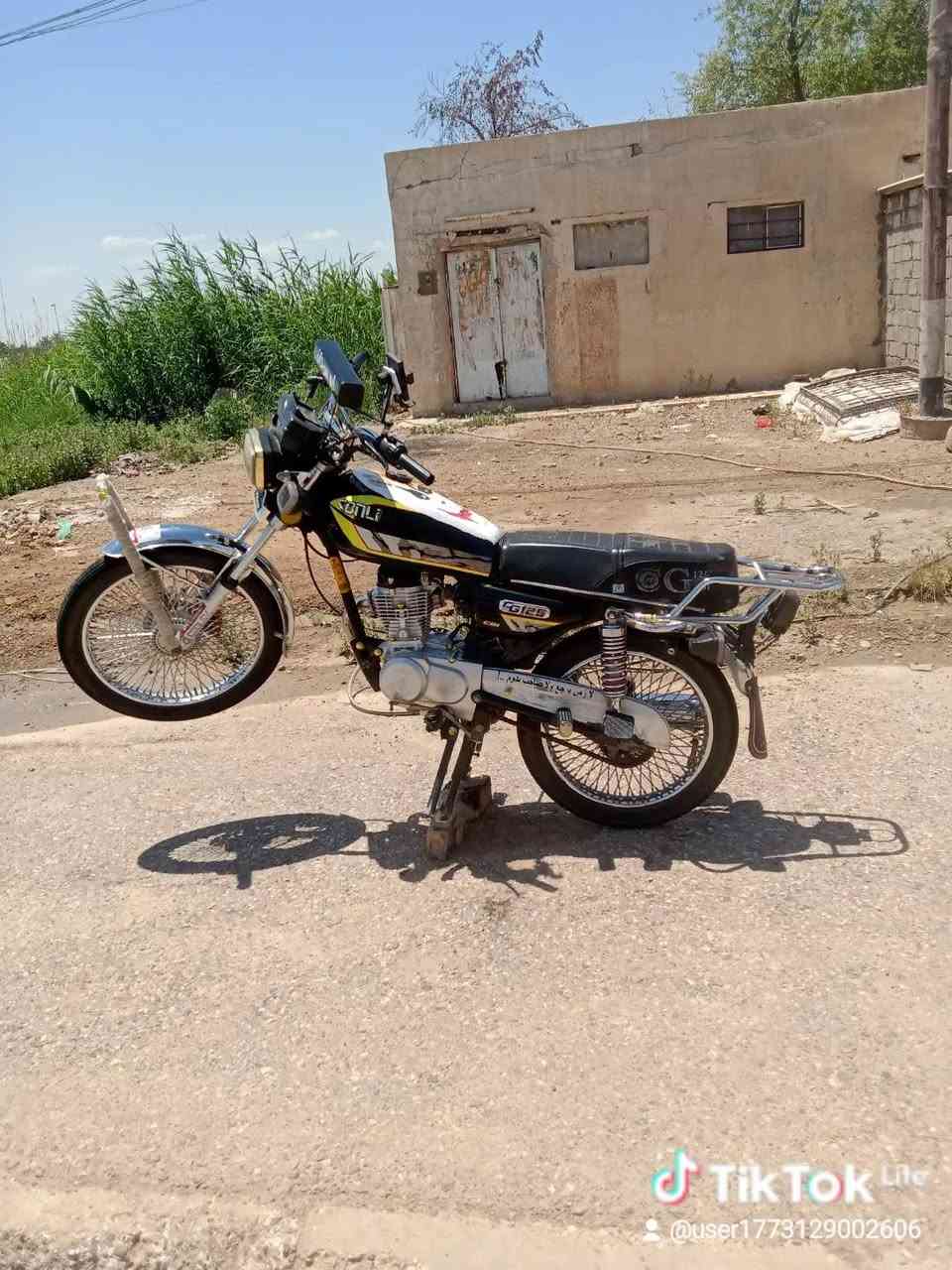 سلام عليكم سونك لل بيع موديل 2024 مكان بغداد البياع سعر 400 قفل رقم ***********
