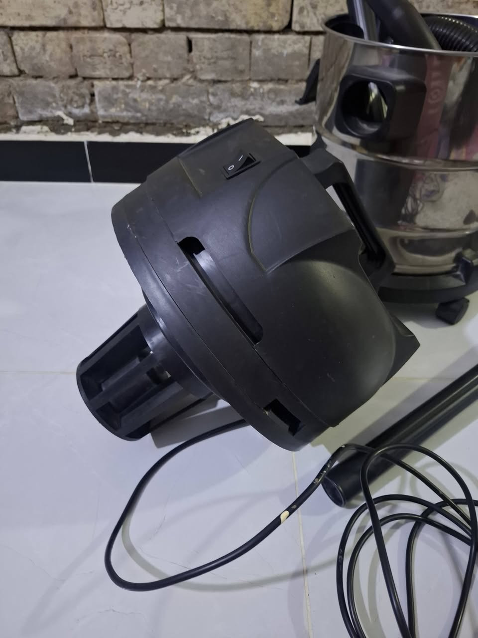 مكنسه كهربائيه باله الماني غير مستخدمه المكان حي العامل


**إذا كنت صاحب هذا الإعلان وتريد حذفه لأي سبب، رجاءا أرسل رسالة إلى الدعم الفني**