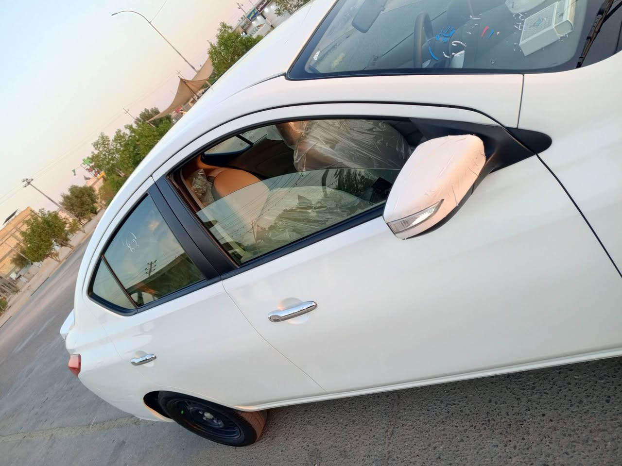 🚗 للبيع نيسان صني 2025
الموديل: 2025
رقم: أربيل
السيارة موجودة في  البصرة
الحالة: ممتازة جدًا، استخدام شخصي ماشية 25 الف.  
جاهزة للتحويل او الوكالة. 
الفحص وين متريد كفالة عامة
السعر: 128  قابل للتفاوض للجادين فقط 
📞 للاستفسار والتواصل يرجى مراسلتي 
على الرقم واتساب : ( ***********).
سيارة نظيفة وجاهزة للاستعمال، والله يرزق الجميع.
