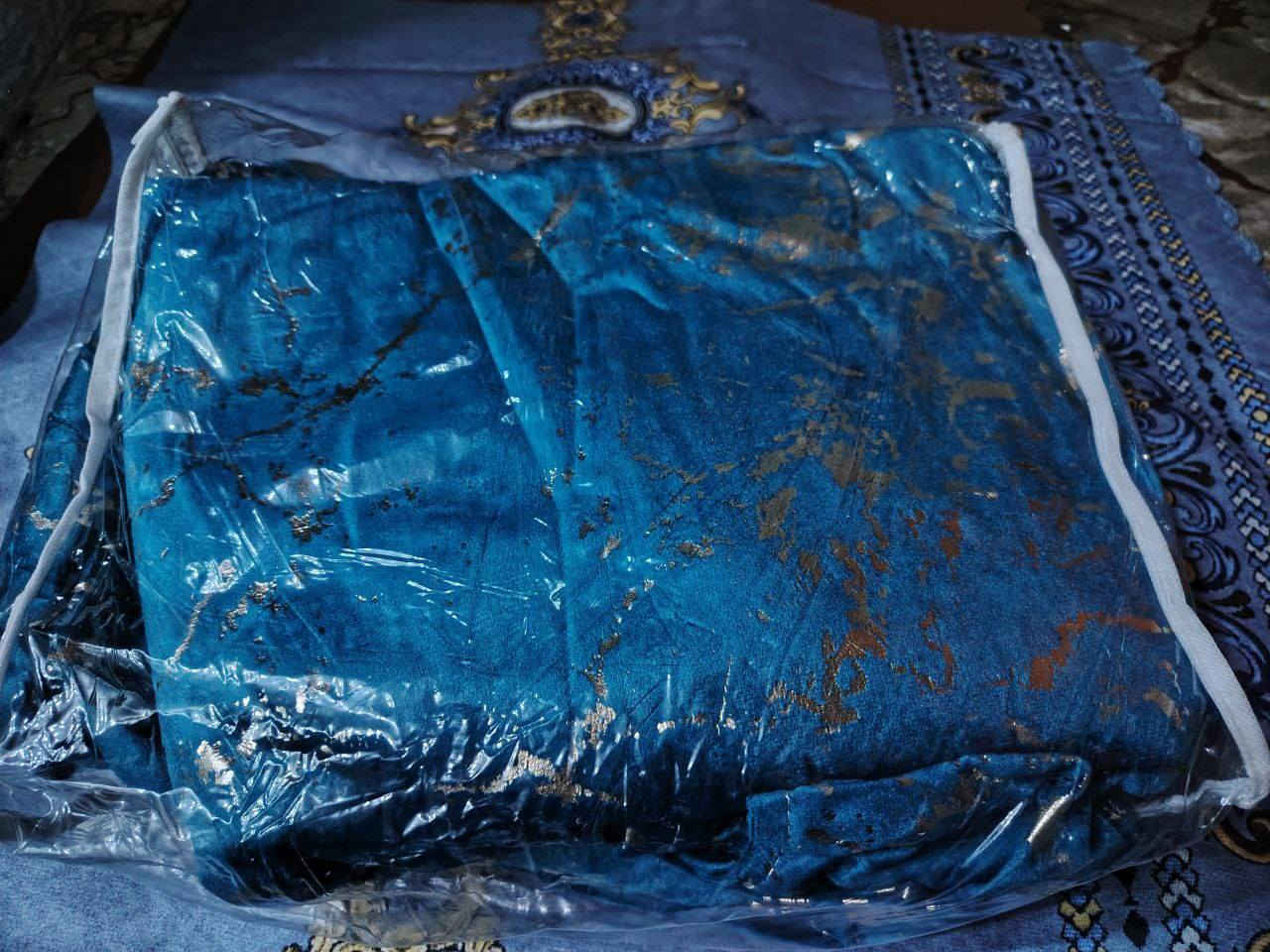 السلام عليكم متوفر بردات مي الذهب مقدف وجوه كوشات وجوه مخاد. وموجود شامبو +مكيف اصلي وريح  بارخص الأسعار للاستفسار خاص
او *********** متواجد واتساب ومتوفر خدمه توصيل لجميع المحافظات
