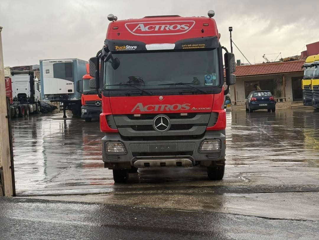 السلام عليكم
اكتروز للبيع موديل ٢٠١٣ مرقمه بصره 

***********
