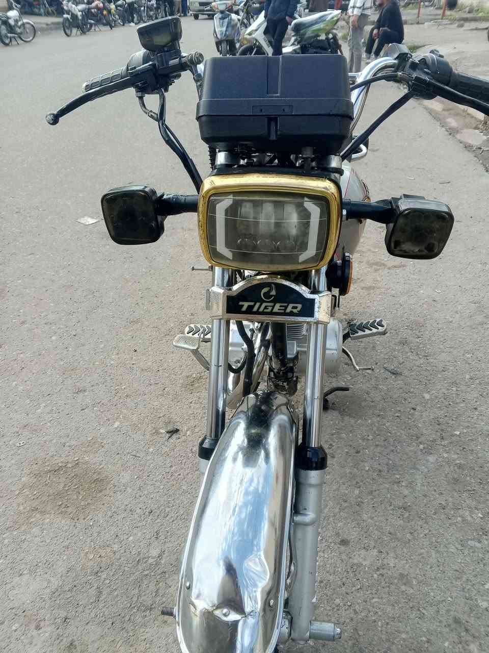 ماطور سونيك موديل 23 سعر 450 بمجال قليل،،،***********
