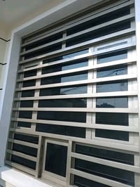 زجاج ومرايا • شبابيك وأبواب • صبغ وتنظيف