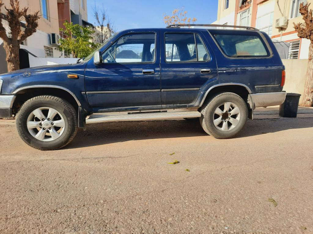 ئەم سەیارە بۆ فڕۆشتن 
رەنەری یابانی ١٩٩٢
لە سلێمانی
تکایە جوابی کۆمێنت نادەمەوە تەنها تەلەفون
*********** السليمانية, العراق
