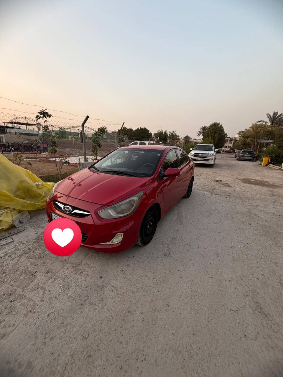 السلام عليكم. اكسنت ٢٠١٦ كارتووون. ادوووات كص. جنطة  مكينه ١٦٠٠   كير ومكينه وتبريد. وتدفئة كفااالة. تخم تاير جديد السيارة جاهزه كبل للشارع  متومه طبق الاصل بيهه لوحات اصلية.  مكانهه بغداد رايدهه ب ٤٥ . ***********
