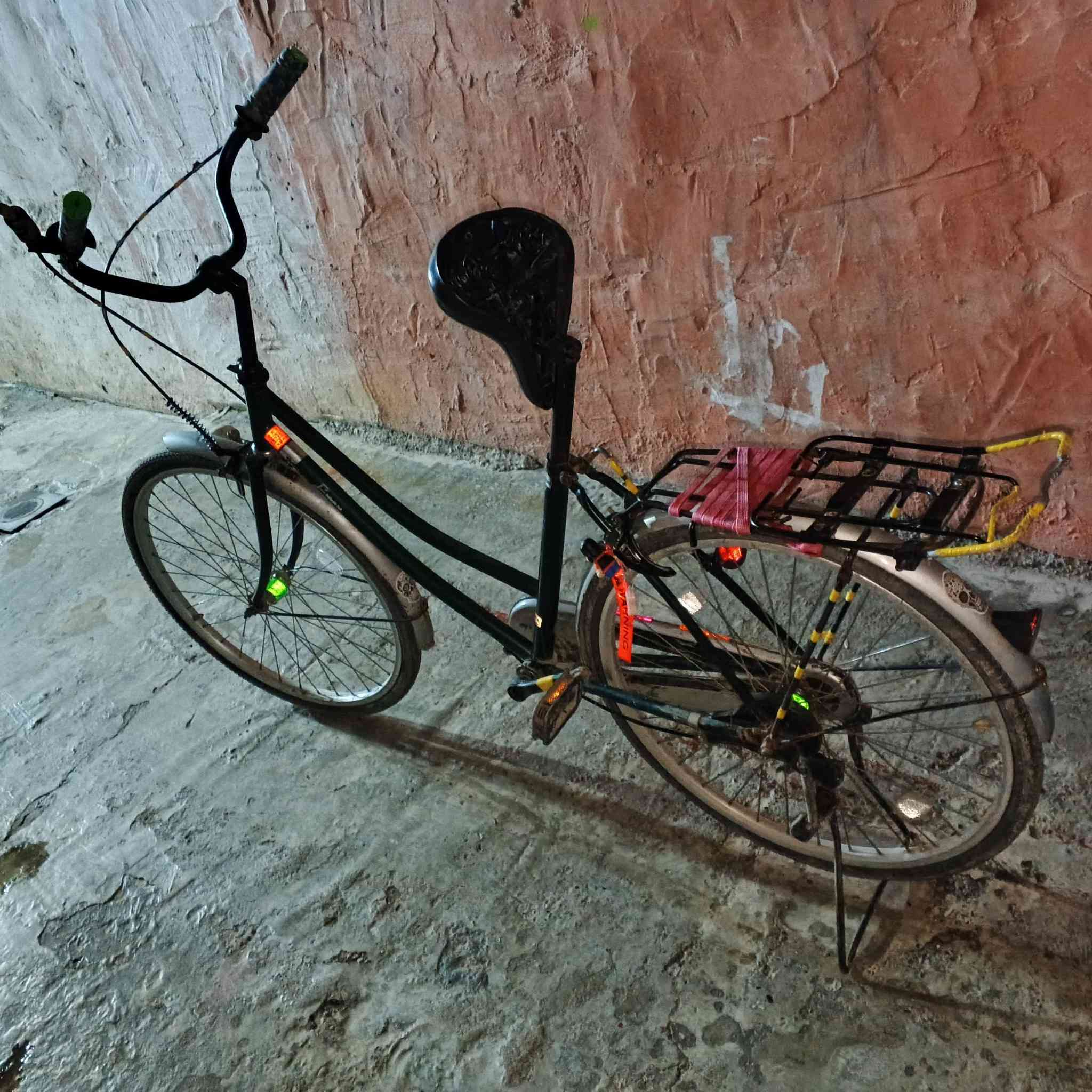 السلام عليكم بستكلات اثنين للبيع


**إذا كنت صاحب هذا الإعلان وتريد حذفه لأي سبب، رجاءا أرسل رسالة إلى الدعم الفني**