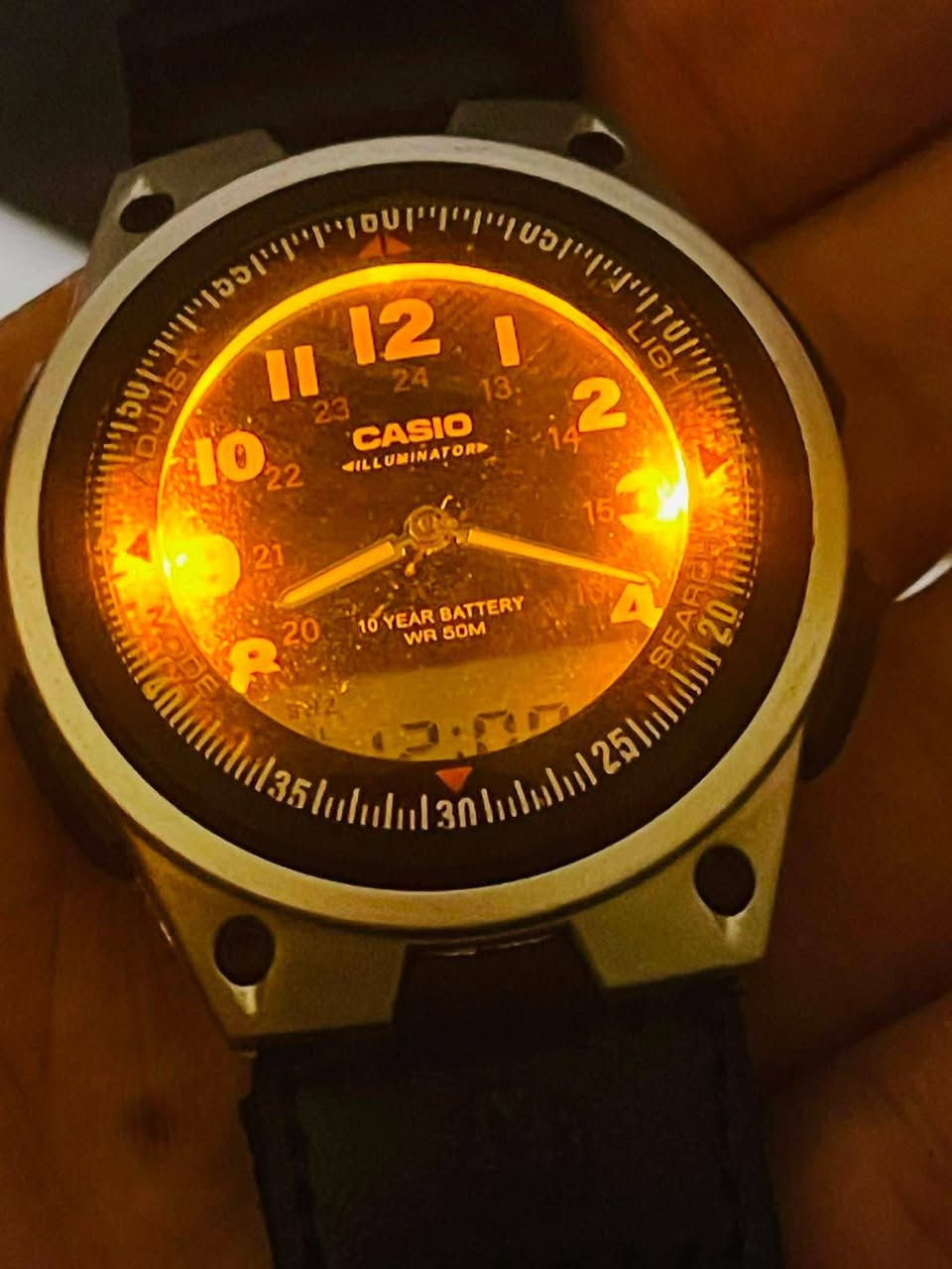 ساعة كاسيو إللوميناتور (Casio Illuminator)
مكينه ياباني...شهر مختم
الذي يجمع بين العقارب وشاشة رقمية.البطارية:  إلى 10 سنوات.مقاومة الماء: مقاومة للماء حتى عمق 50m تحتوي على ميزة إضاءة (LED light)
السعر 25الف مع توصيل


**إذا كنت صاحب هذا الإعلان وتريد حذفه لأي سبب، رجاءا أرسل رسالة إلى الدعم الفني**