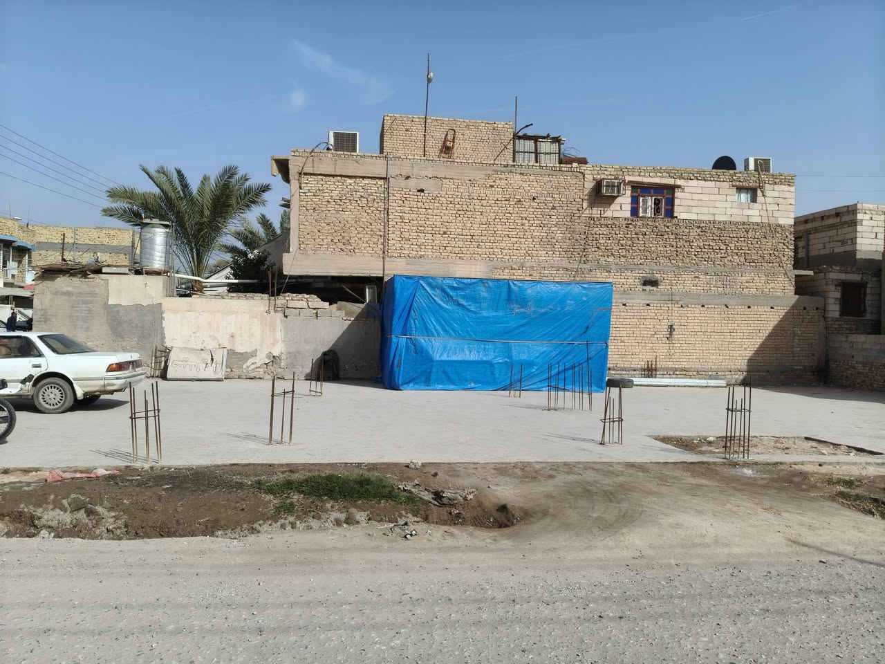 بسم الله الرحمن الرحيم
🔹 بيع قطعة طابو مميزة – حي العمال
📍 خلف مركز الشباب – ركن
📐 المساحة: 325 متر
🏗️ تحتوي على أساس كونكريت رفت درجة أولى
👷‍♂️ شغل مهندس اختصاصي
✅ جاهزة للبناء فوراً
💰 السعر المطلوب: 349 مليون قابل للتفاوض
📞 لمزيد من المعلومات الاتصال بنا
***********
***********
مكتب الركابي للعقار
📍 مجاور منفذ المبين
