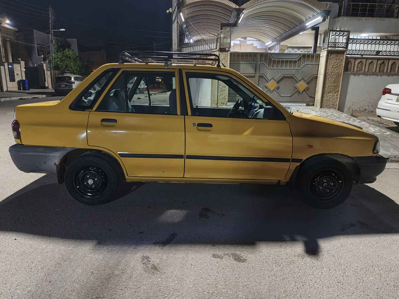 اسلام عليكم سياره سايبه موديل 2012 للبيع شواصي كفاله شرط الفحص محرك كير شرط الفحص تخم تاير جديد سنوه جديده هزه جديده هيئه مصفره جاملغ مبدل امامي بدون اي داخل بجم كبس بدنه شواصي كله لك العنوان بغداد العامريه السعر 33 🔒 رقم ***********
