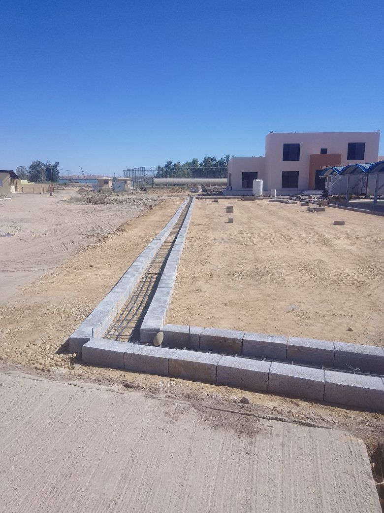 السلام عليكم
الي يحتاج عمال

تصفيط بادلو 

تنظيف البيت من الانقاض

توزيع مواد داخل البيت 

صب دنك او قسطل 

بناء قسطل لبخه 

تقشيط جدران 

صب ارضية بيت 

صب رمبه باب الكراج 

خابر ودلل 

***********  واتساب 

***********
