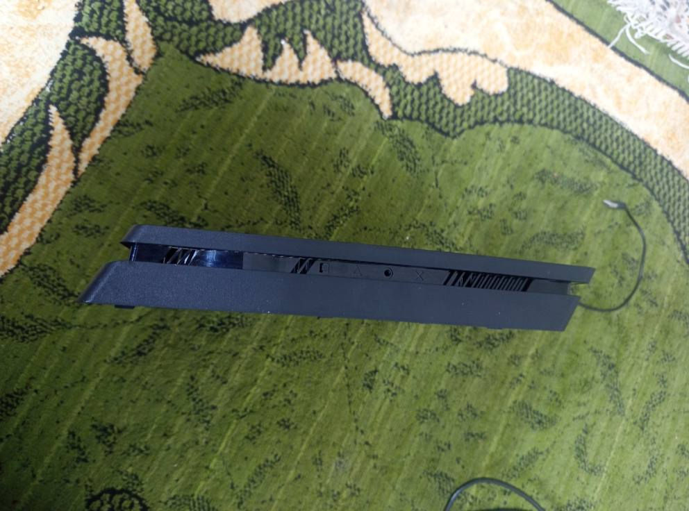 350السلام عليكم PS4 سلم مهكر نظام 11 الهارد نص تيره ويا 6 العاب مثل ما موضح بالفيديو ويا ثنين يدات وحده الحمره اصلية والثانية العسكرية تجارية ويا HD و واير البلي ويا كامل ملحقات و البلي ما مفتوح استعمال قليل
السعر 350 الف وبي مجال بسيط الرقم *********** و موجود واتساب المكان بغداد الدولعي
350ل
