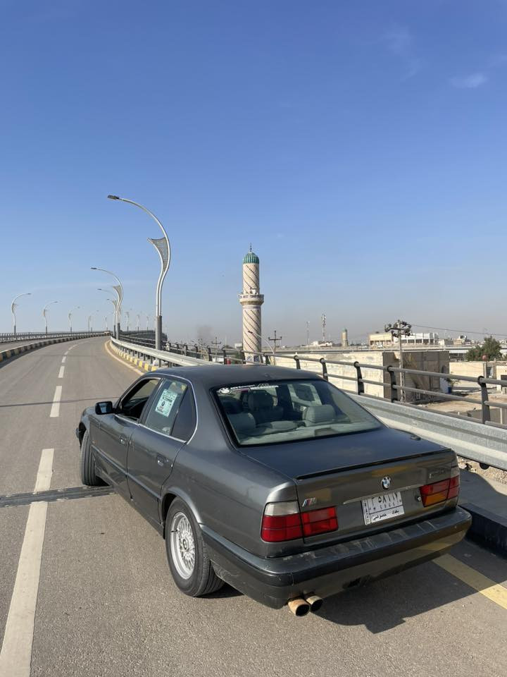 1991
Bmw 525

مكينة كير كفالة 
مكينة مسكر
تبريد شغال

كرسي كهرباء

فتحة سلايد

مكاني الديوانية 

***********

سعر ٦٣ ورقة
