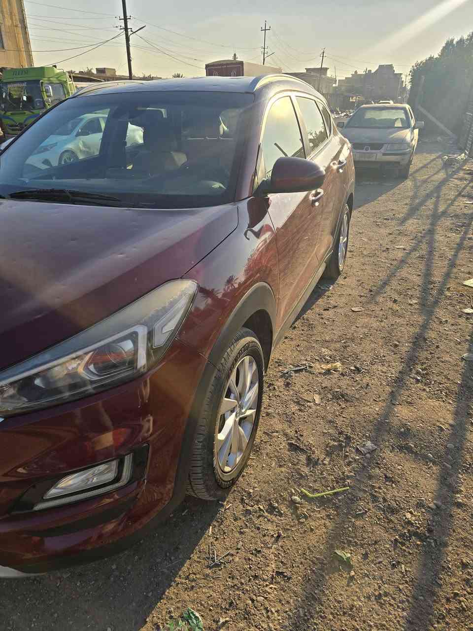 السلام عليكم توسان وارد امريكي 2019  حادثها فقط بنيد مبدل بدون شواصي ودواخل السياره ( محولبه ) بالعراق موضحة بالصور  المكان البلديات السعر 150 ***********
