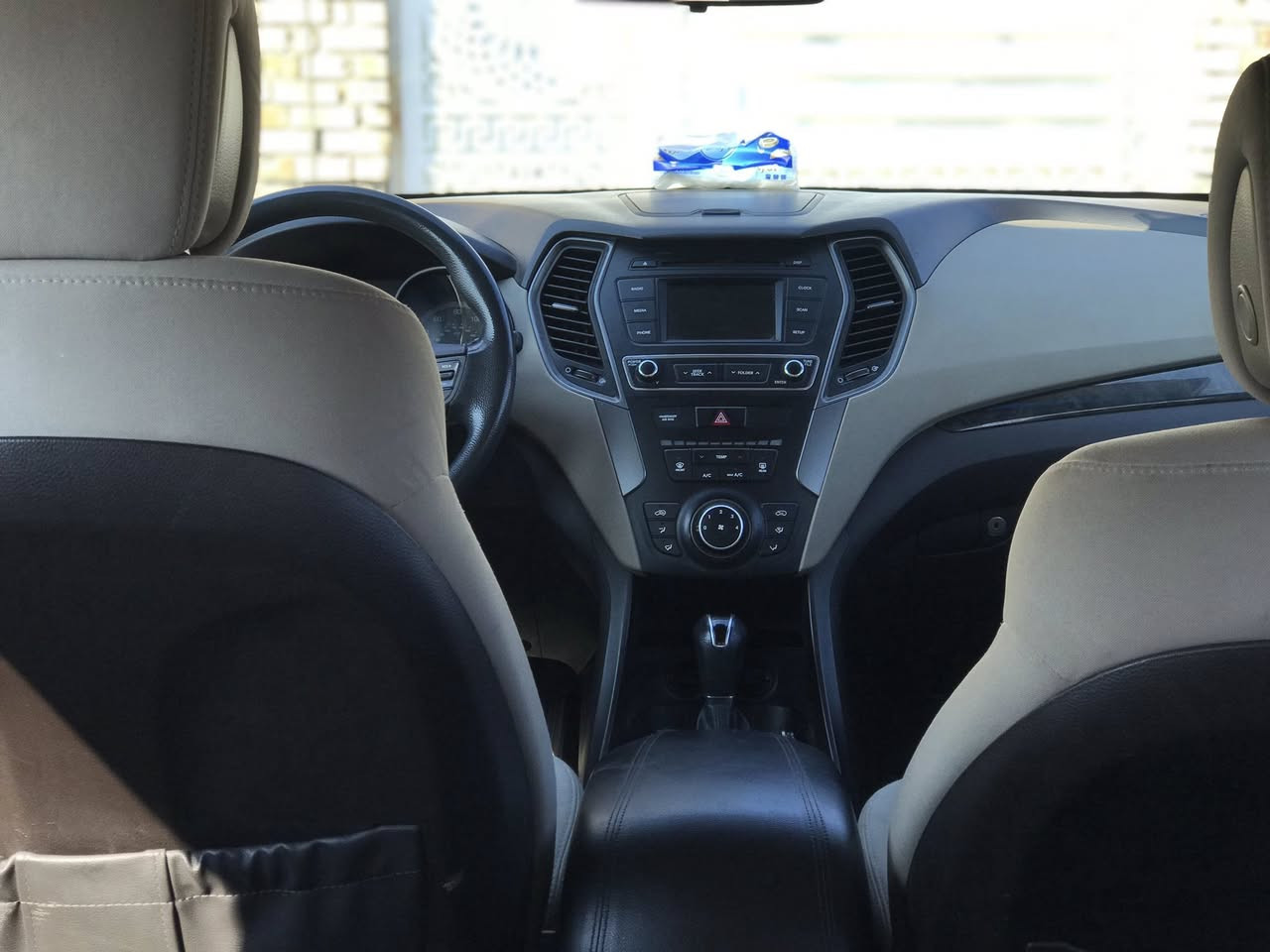 السلام عليكم 
سنتافي امريكي  2018  للبيع 155  حادث كلين دعاميات فقط وموجودة الصور  والسونار للاستفسار 4 سلندر
***********
