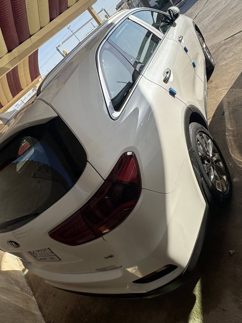 سورنتوا خليجيه محرك 6 سلندر موديل 18 بانورما مكفوله من الصبغ جلد بصمه 3 قطع تبريد باب خلفي كهرباء كشن كهرباء تخم تاير صدر تبريد كلها شرط تحويل مباشر 
الضلوعيه
***********
***********
للبيغ او مراوس حسب الرغبه
