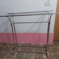 ستاند ملابس • ديكور منزلي
