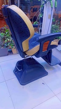 كراسي • بي مجال