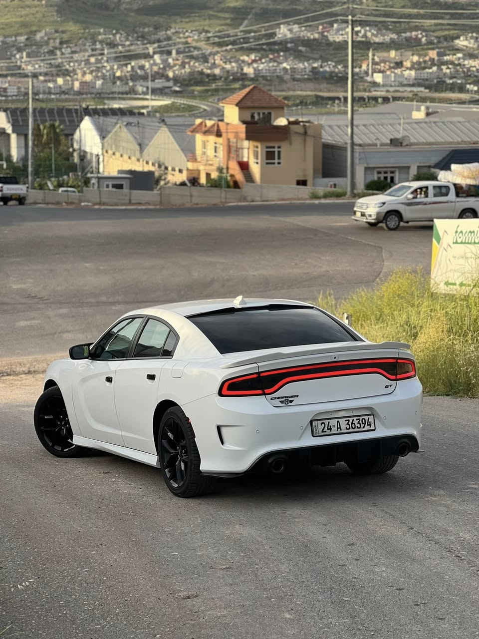 سلام عليكم
دوج جارجر 2020 GT
جيتي ابيض
كير مكينه اكسل شرط 
بدون ايرباك بدون دواخل
موصفات :-شاشه جبيره -نظام كار پلي -كشنات جلد -كشنات كهربائي -تحكم استيرن -تحكم سرعة -حساس خلفي -كشنات حضن -شفتات استيرن-سماعات باين صوت مجسم 
مابيه ضربه سياره البجم كبس الخلف كبس بدون ارباك   بيه بس على كد شبر صبغ فقط 
الهزه جديده وسنويه جديدة بشرط تحويل  
صدر امامي خلفي جديد
تايرات جديده
سياره جاهزه على اخر حبايه
بدون مراوسه فقط بيع
السعر ٢٤٠$ وبي مجال بسيط 
***********خابر او واتساب موجود
مكان سياره دهوك
