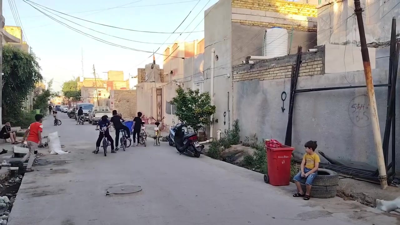 بسم الله الرحمن الرحيم 
قطعه طابو للبيع قرب محلات
 علي الشطري 
خلف السوك 
تصلح مجمع  وشقه فوك 
القطعه تجاريه 
للتواصل الاتصال على الرقم  
الموجود بالاعلان 
***********
او مراسلة الصفحه 
#هادي_الحجيمي
