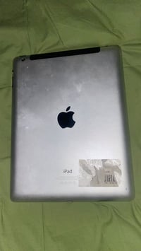 📱 للبيع – ايباد الجيل الخامس  للبيع iPad الجيل الخامس بحالة جيدة  الجه...