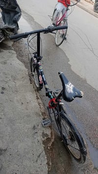 بايسكل البيع 70 وبي مجال رقم ٠٧٧٧٠٢٤٦٣٦٨