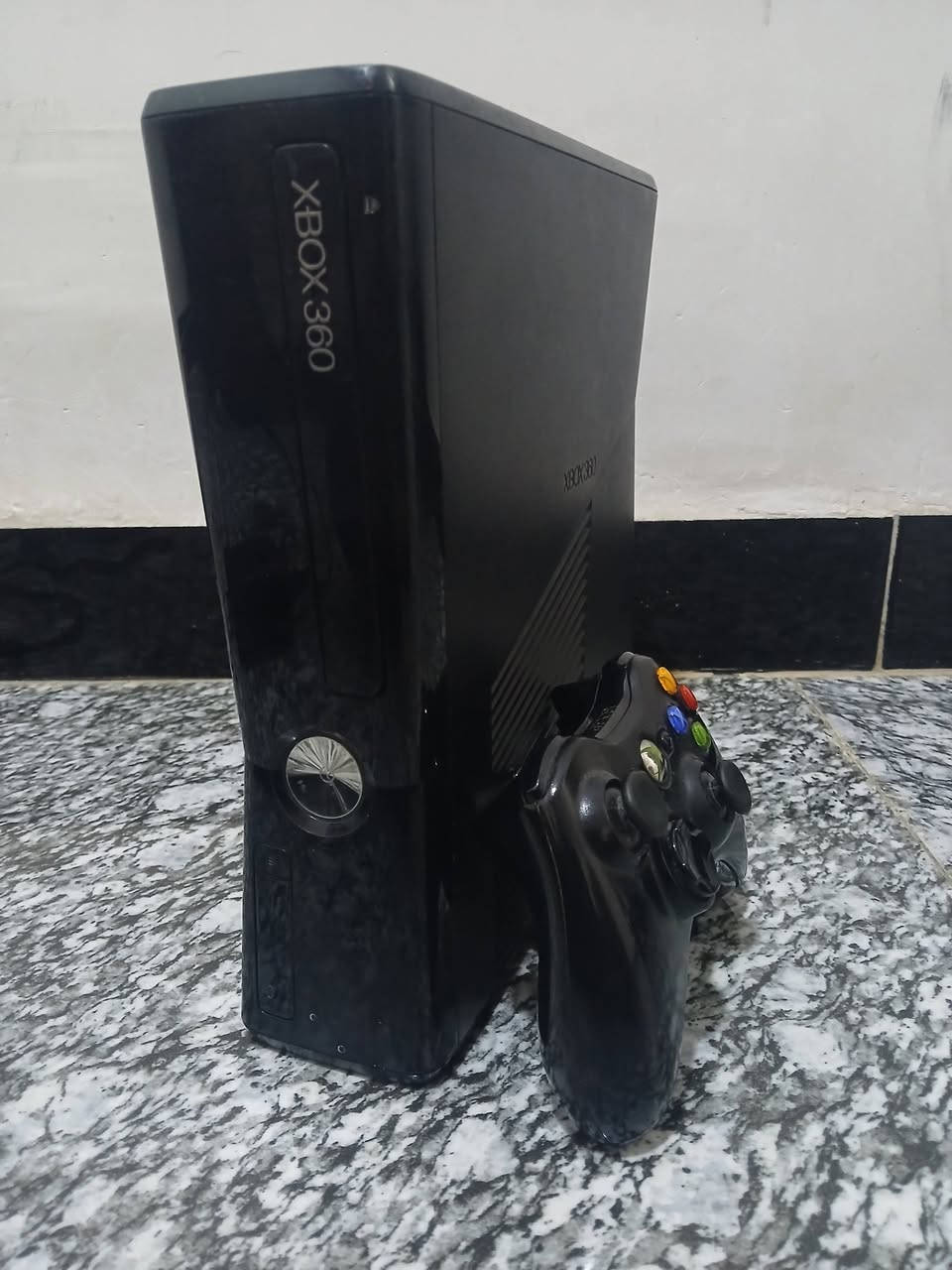 للبيع اكس بوكس 360 نضيف كامل ملحقات جوستك محوله و 90 لعبه بس شغله وحده ب تشغيل يطلع ضو احمر مثل الصوره مراسله خاص


**إذا كنت صاحب هذا الإعلان وتريد حذفه لأي سبب، رجاءا أرسل رسالة إلى الدعم الفني**