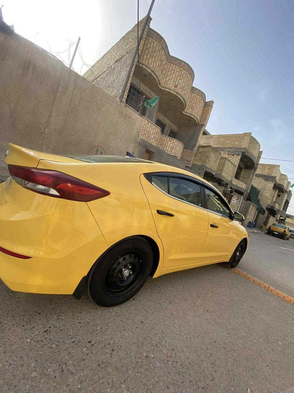 السلام عليكم انترا موديل 2017 صوره الحادث بالمنشور سياره ليبر واحد محرك 2000 دوش لا تبخير و لا تنقيص تخم تاير حداديه جديده تبريد شغال مكاني بغداد رقم تلفون ***********

