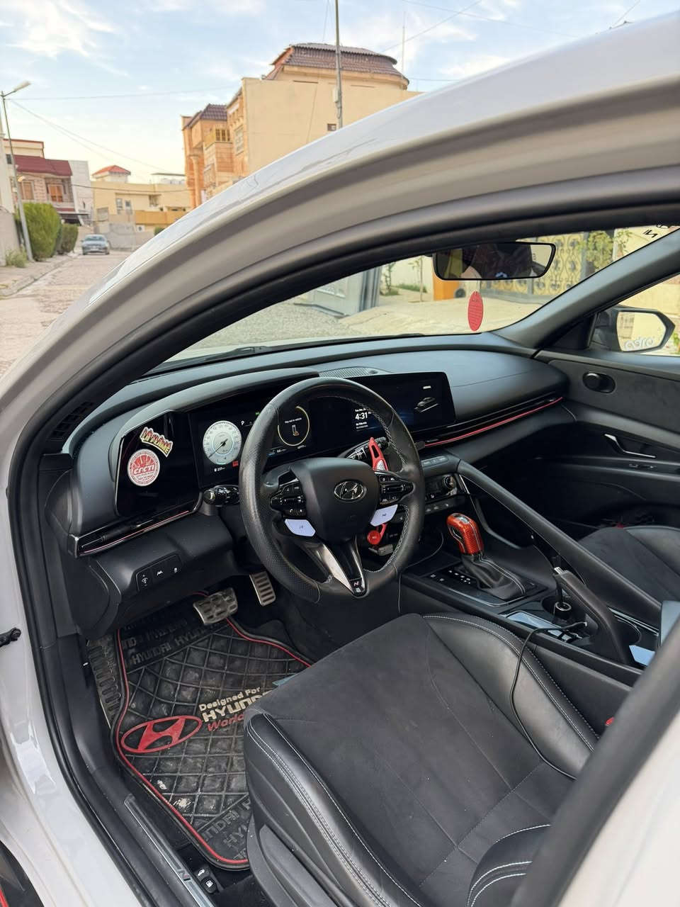 النترا N 2023 لون سمنتي فووووووول ماشية (45) فقط.!
﻿﻿:محركها 2000 توربو
﻿﻿: السرعة 300
* :السيارة نضيفه بيها كلير امريكي قطعه 

* مواصفاتها:

بصمة
فتحة سقف
تشغيل عن بعد
انارة ترحيب عند الاقتراب
شاشه ديجيتال
تدفئة كشنات
نقاط عمياء
توقف ذاتي
كروس سرعة
تحديد مسار
كامرة دوارة
اوتو هولد
لد داخلي بالدشبول
لدات اماميه وخلفي + لايت زنون
حساسات ورادات

لبيع سعر خاص
﻿﻿السيارة بيه هواي مواصفات تجي وتشوفة والسيارة احلى من الصور بألف مرة
مكانهه عقره
***********
***********
