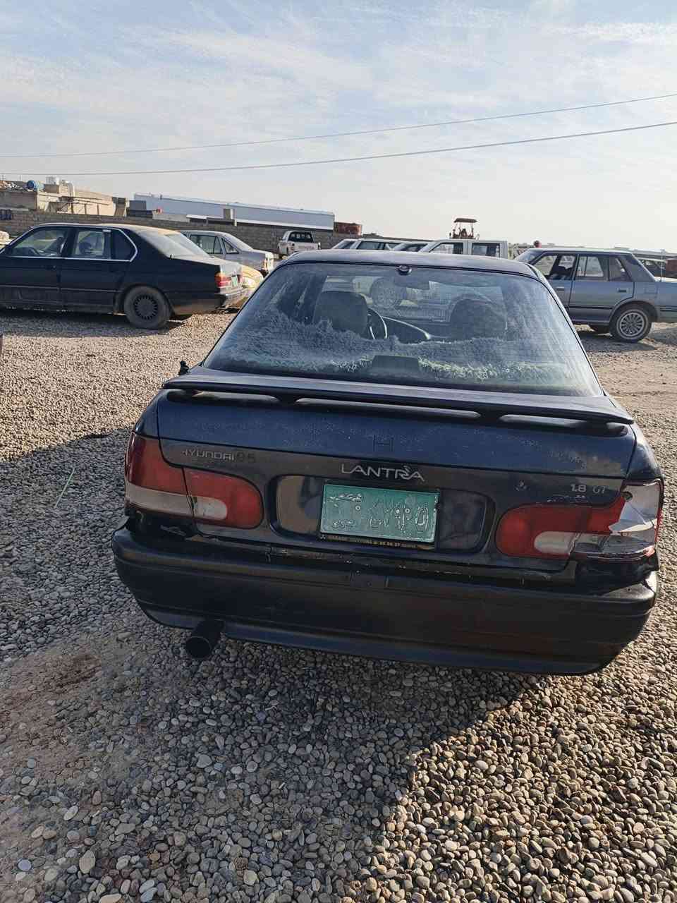 للبيع لانترا موديل 95 رقم نينوي صاحبها موجود وكاله وتحويل شرط كير شرط محرك بي لاستيك والف السياره جاهزه شقل ومش ..السعر مليونين مال بيع مستعجل الاتصال مكان كياره ***********
