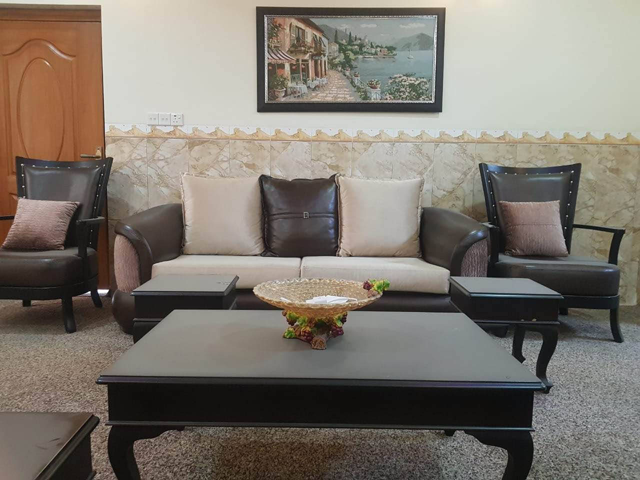 قەنەفە بۆ فرۆشتن 
وەک نوێ وایە
تەپڵەکەکانیشی لەگەڵە
سعرەکەشی٢١٠٠$ و مەجالێکی زۆر کەم 
بۆ زانیارگ زیاتر *********** السليمانية, العراق
