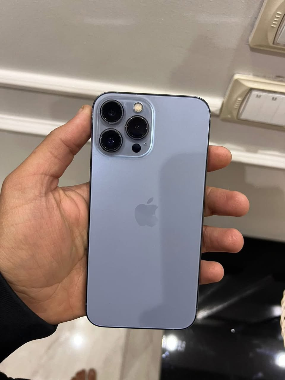 ايفون 13برو ماكس لوك لون بحري ذاكره 256 
بطاريه96 ضمان اسبوع اي عطل اي خلل يرجع 
مكاني بعقوبه الشراي ينتصل ***********
