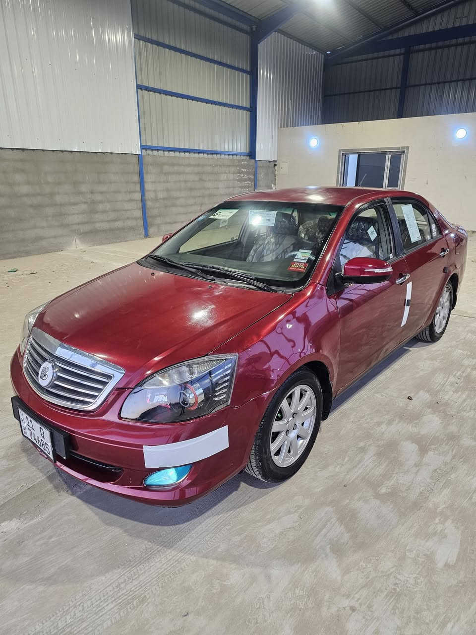 سلام عليكم عندي جيلي موبل موديل 2012 سياره نضيفه تخم تاير سنوية جديدة السعر 50 ورقة تليفون *********** بغداد مدينة الصدر الاورفلي
