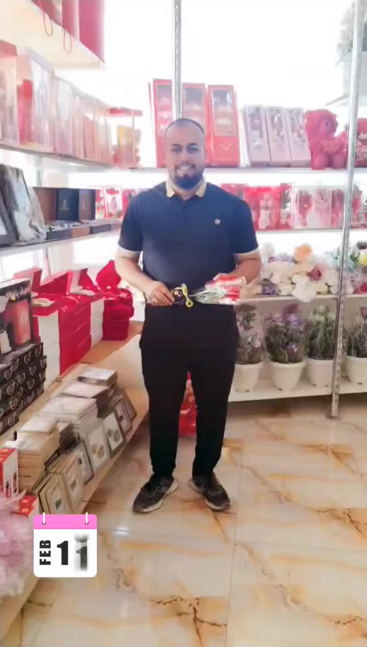 حرت بهدية عيد الحب؟ مول جنة الكفيل جابلك الحل الأمثل! ❤️🎁
​لأن الحبيب يستاهل، ولأننا نعرف إن الحيرة تزيد بهيچ مناسبة.. جمعنالكم أرقى وأجمل الهدايا في مكان واحد وبأسعار تنافسية جداً! 😍✨
​شنو وفرنا لكم في قسم الهدايا؟
​للسيدات: أطقم ساعات وإكسسوارات راقية، عطور فواحة، شالات، وبوكسات مكياج مرتبة. 🎀💄
​للرجال: بوكسات "Jesou" المتكاملة (ساعة، محفظة، حزام، قلم، وميدالية) بأشكال وألوان تجنن. ⌚💼
​بوكسات التراث: أطقم تحتوي على (سجادة صلاة، قرآن كريم، سبحة، وعطر) بلمسة إيمانية راقية. 🕋📿
​والأكيد: دبابيد "Valentine" بجميع الأحجام، ورد طبيعي وصناعي، وبوكسات الحب الحمراء المميزة. 🌹🧸
​ليش تشتري من مول جلد الكفيل؟
✅ جودة عالية وضمان في المنتجات.
✅ أسعار مناسبة جداً (تجهيزات كاملة لكل الميزانيات).
✅ خدمة توصيل سريعة (لبغداد وجميع المحافظات). 🚚
​📍 العنوان: الكرغولية - السايد الواحد - باتجاه تقاطع النهروان.
📥 للحجز والاستفسار: يرجى مراسلة الصفحة (الدايركت) أو زيارتنا في المول للاطلاع على كافة الموديلات.
​#عيد_الحب #مول_جنة_الكفيل #هدايا_فالنتاين #بغداد #النهروان #عروض_خاصة #ValentineDay


**إذا كنت صاحب هذا الإعلان وتريد حذفه لأي سبب، رجاءا أرسل رسالة إلى الدعم الفني**