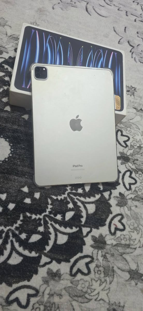 ايبادM2
ذاكره 256
حجم شاشه11انج
جيل الرابع2024
سعر 700 وبي مجال بسيبط
***********
