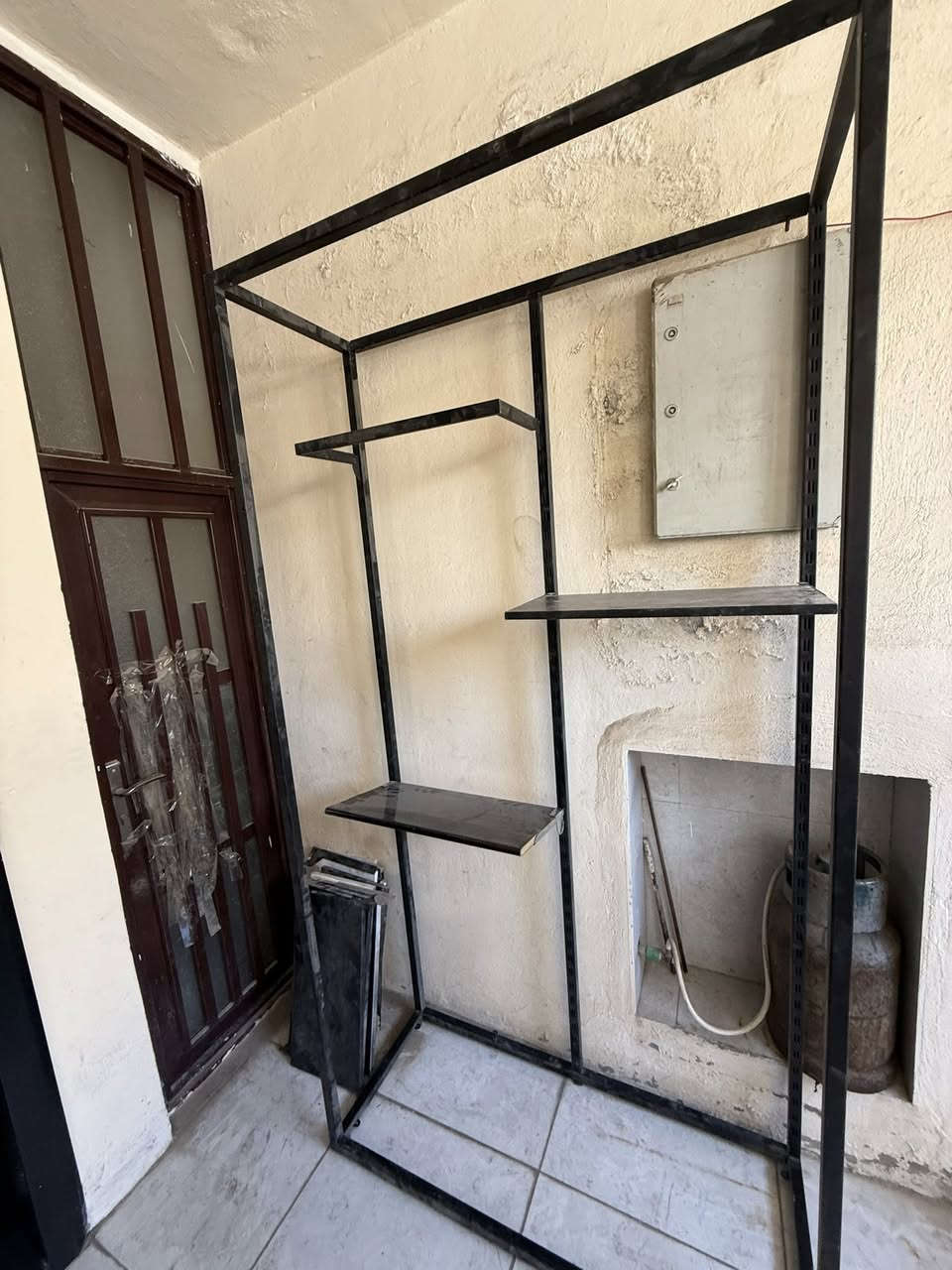 ستاندات ملابس تركي ثقيل للبيع
بوفيه عدد( 7 )ارتفاع ٢٤٠ وعرض ١٢٠ السعر ب 125 الوحده

الهاتف ***********

