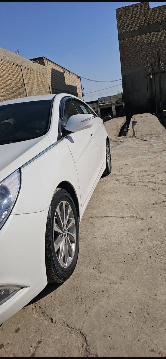 السلام عليكم 
سوناتا 2014 
رقم سليمانيه الدولي يعني(21)
بسمي مداور ثاني يوم 
مكينه 2400
مكينه وكير وتبريد خير من الله تبريد منضومه جديده
تخم تاير جديد 
حداديه جديده 100/100
حساس خلفي كامره مرايات شفط وهواي مواصفات 
بصمه تشغل عن بعد 
بيه بس البنيد مبدل 👉
سونار موجود ويه  الصور ،👉
$130وبيه مجال 
مكاني دوانيه 
0781125856
حمودي ابو رقيه


**إذا كنت صاحب هذا الإعلان وتريد حذفه لأي سبب، رجاءا أرسل رسالة إلى الدعم الفني**