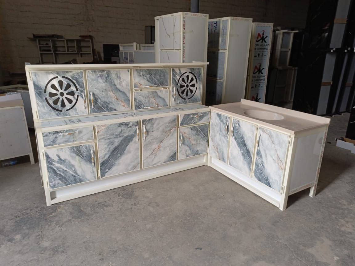 كاونتر مترين مع ملحق مترين مع سنك

مرمر متر و 20 السعر 315
للحجز خاص او واتساب 
***********
