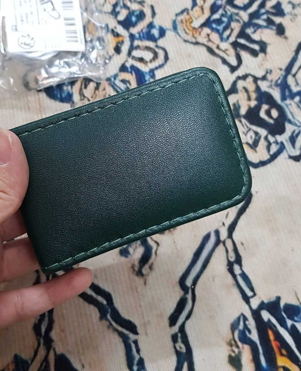 اصليات وجلد يخبل ..سعر الفين


**إذا كنت صاحب هذا الإعلان وتريد حذفه لأي سبب، رجاءا أرسل رسالة إلى الدعم الفني**