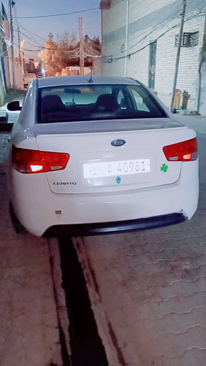 سيراتو موديل 12 بسمي السنويه 2030 
بيها 4 قطع صبغ فقط بدون دواخل  ابيعك حزام 
تبريد ثلج حدايده كير مكينه كفاله مكاني نجف حي ميسان
الموشراي ليتصل رجا رقمي ***********
السعر 88 وبيها مجال
