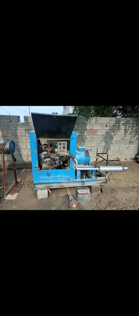 السلام عليكم مولد دويز ٢ بستم لمبرديني للبيع مكفول عام ١٠ كيفي السعر ١٠ وبي مجال المكان واسط  الزبيدية  ***********
