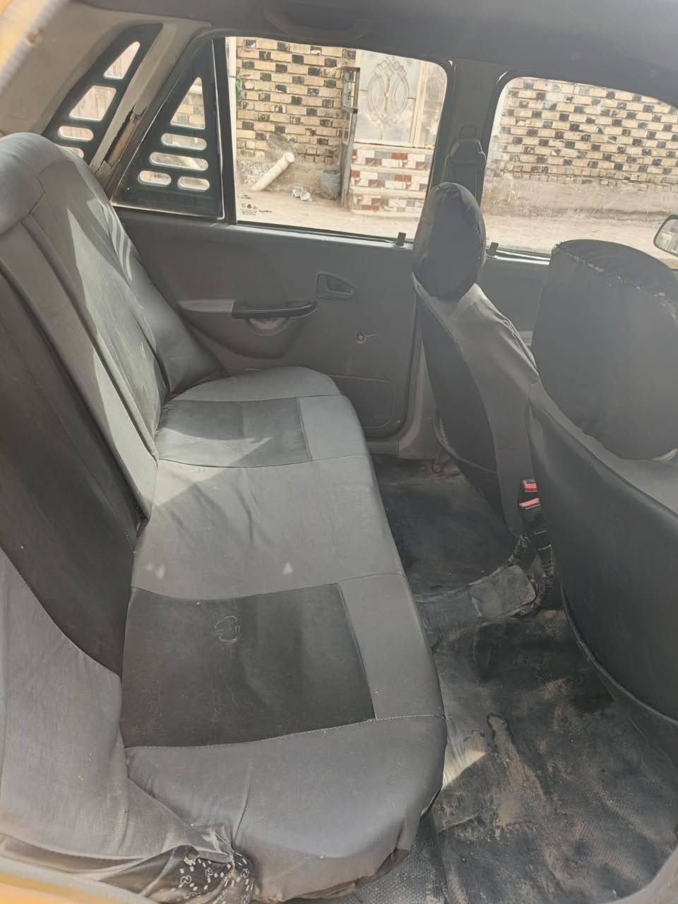 السلام عليكم سايبه موديل ١١
سنويه لل ٢٦ مطلوبه هيئة سنه يعني ٣٦ الف غرامات مصفره
السياره تسكام جديد كير محرك تخم تاير كهربائيات كله شغاله سياره مصبوغه عام احله من الصوره مال بيت  مامستخدمه اهواي سعر ٢٢ مكاني نجف شارع المدينه 
موبايل ***********
