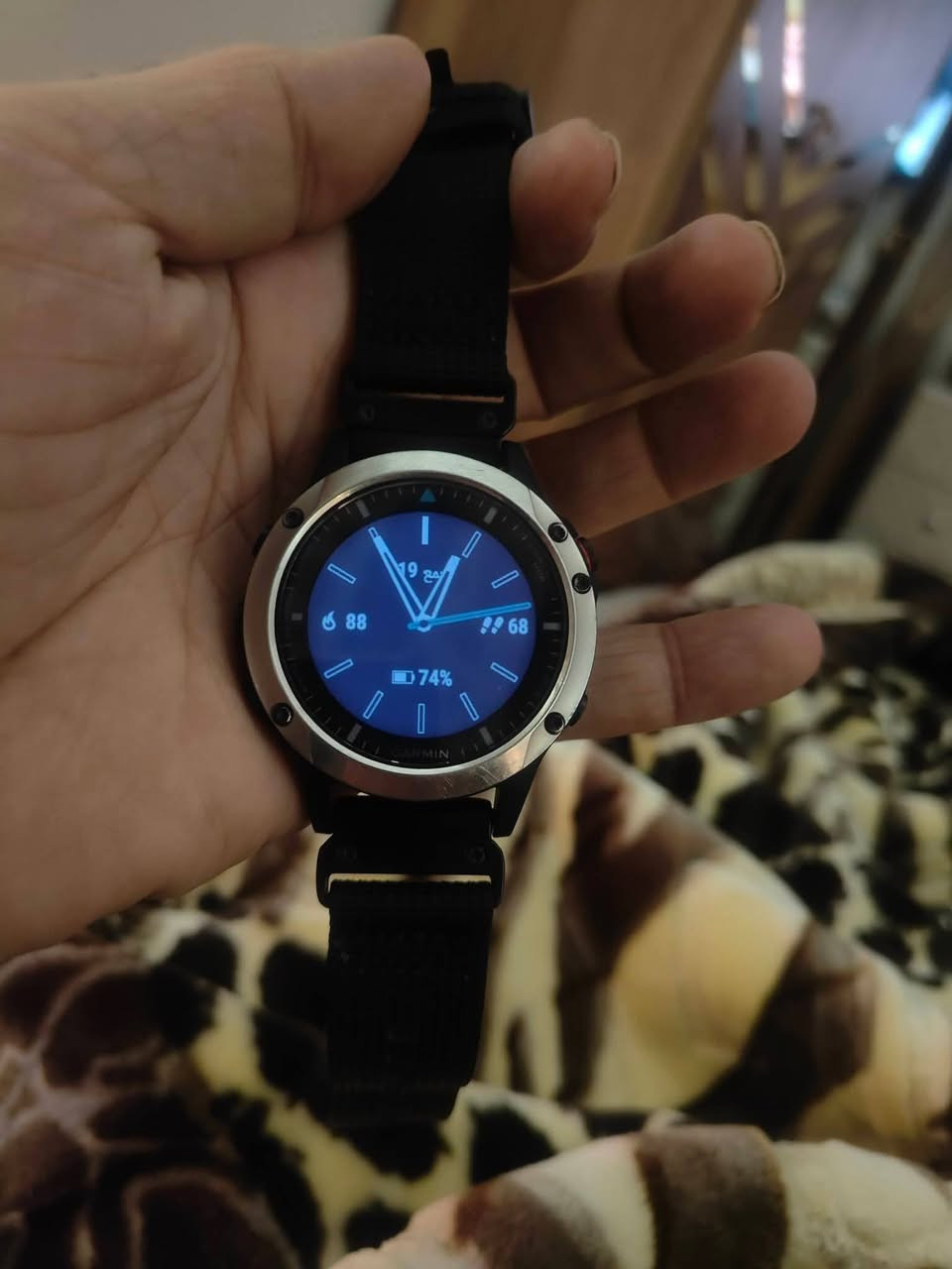 ساعة كارمن quatix 5 مواصفات فول gps خرائط واي فاي زجاج سيفاير ضد الخدش اطار من ستانليس ستيل ساعة نظيفة للبيع 200 الف يوجد توصيل


**إذا كنت صاحب هذا الإعلان وتريد حذفه لأي سبب، رجاءا أرسل رسالة إلى الدعم الفني**