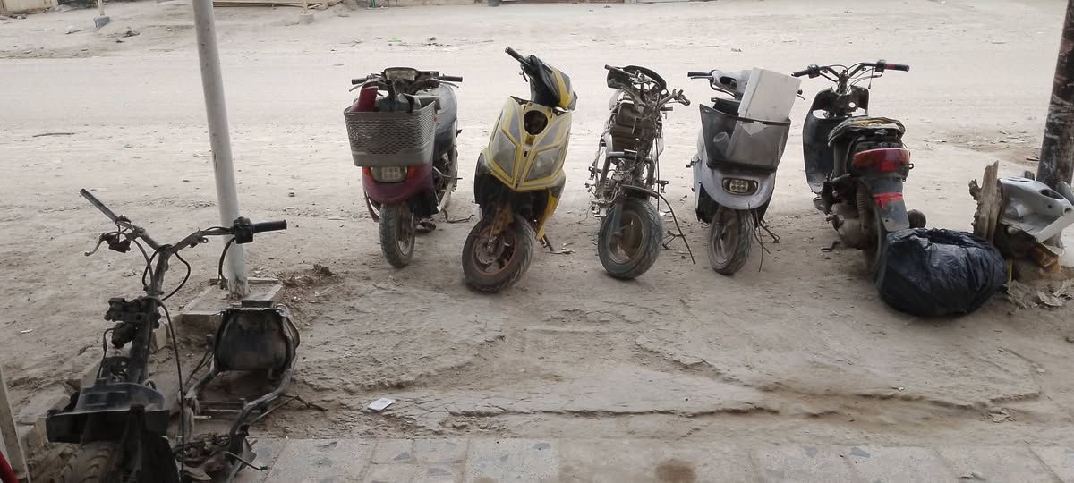 سلام عليكم أخوان هذا محلي مال تصليح دراجات أصلح بسعار رخيصه جوه السوك وبيع غراض تفصيخ مكاني بشارع الشبانا ليجاي عن البانزيخانه مقابيل مخبز بركات الزهراء الي ***********يجي نشالله ماقصر ويا
