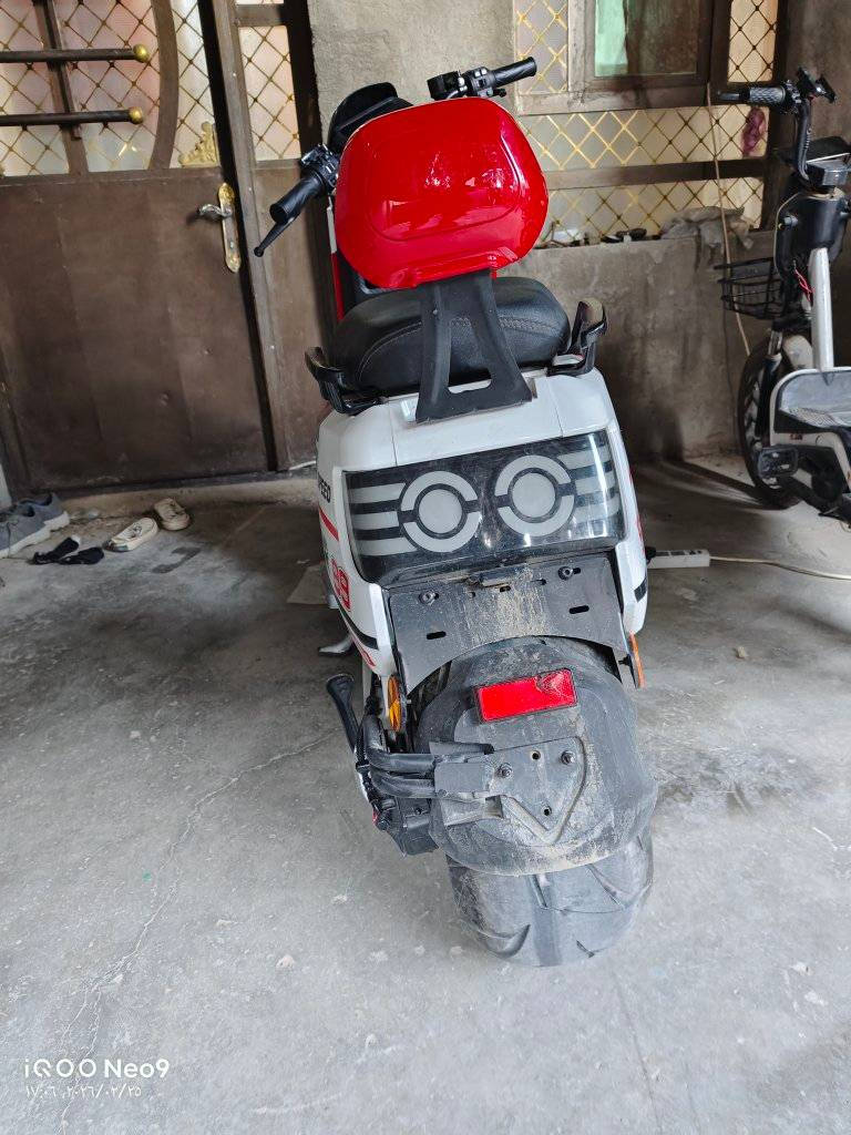 🌼دراجهطة شحن🪻 الكاسحه 🪻
قبل شهرين اخذتهه ب مليون و600 وصل موجود 
ملف 5500 واط 6بطاريات مسطره ماشيه الف كيلو نضيفه حيل رايدهه مليون وميه مكاني بغداد 🤍


**إذا كنت صاحب هذا الإعلان وتريد حذفه لأي سبب، رجاءا أرسل رسالة إلى الدعم الفني**