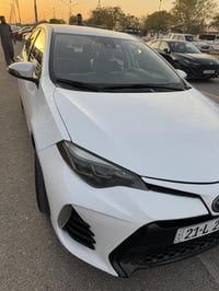 تويوتا كورولا موديل 2018 SE  حادثها جمرلقين امامي  بونيت بلدي بس فوق ا...