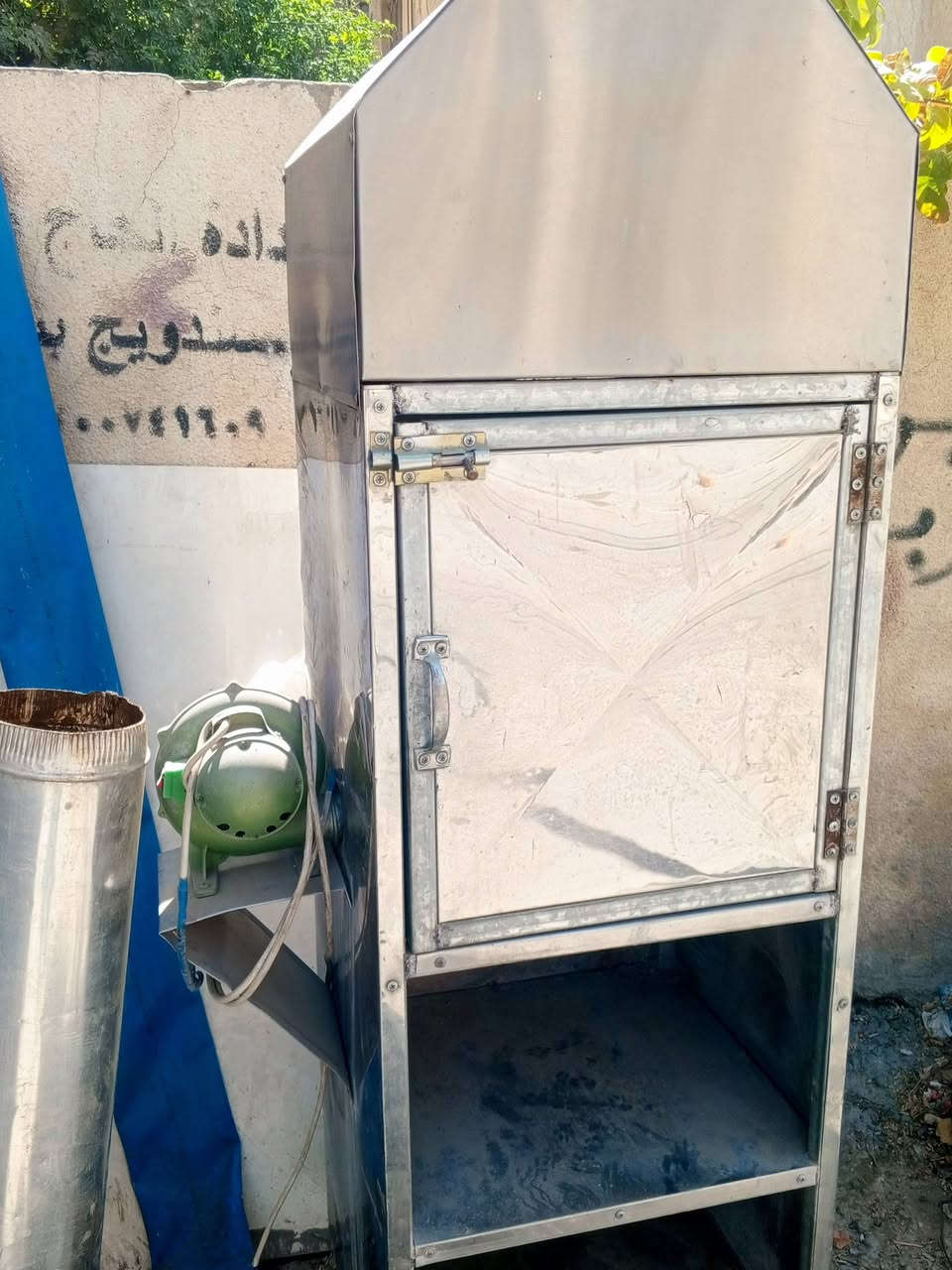 منقله تستخدم لفحم الانراكيل كامله مع بلور هوائ كلش مفيده وسعرها مناسب
العنوان المنصور 14 رمضان 
***********
