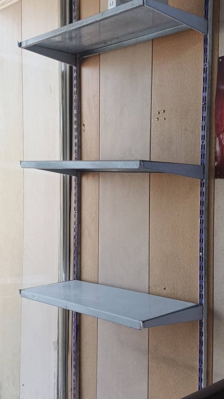 رفوف للبيع 90 سانتي و70 سانتي
***********
