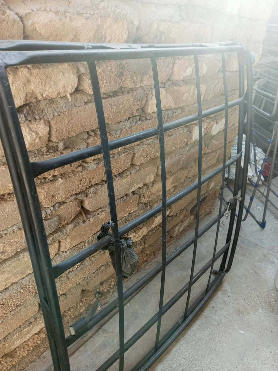 سلام عليكم غراض للبيع الشراي الإتصال ***********
