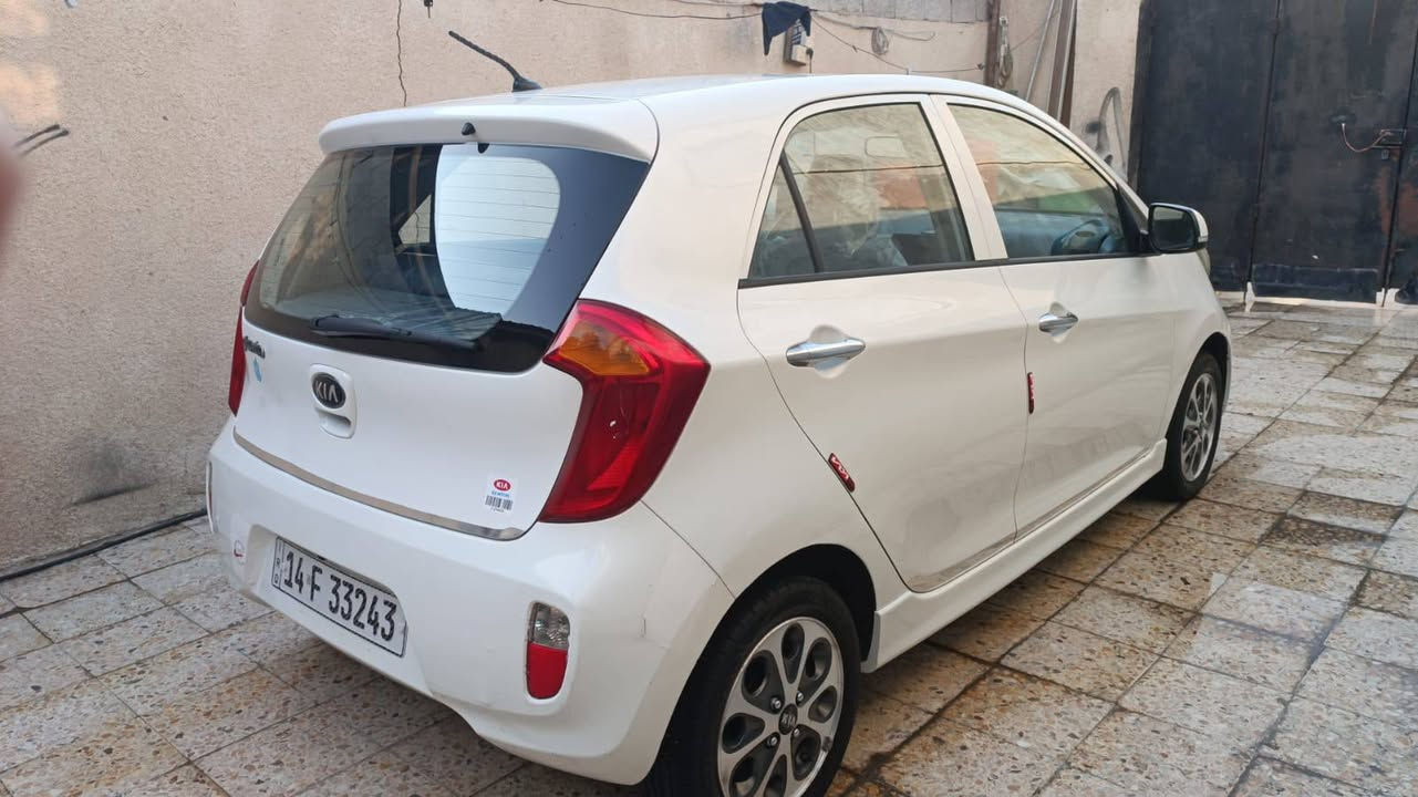 للبيع كيه بيكانتو وارد خليجي بصره بسمي مديل 2014 ماشيه 92 سياره جديده مكينه 1400الجبيره كفاله ضربه وتبديل بيهه مكانات صبغ قليل استخدام بنيه
مكينه كير تبريد تدفئه جاهزه 
فول مواصفات عدا فتحه 
*********** /*********** مكاني البصره الجنينه
